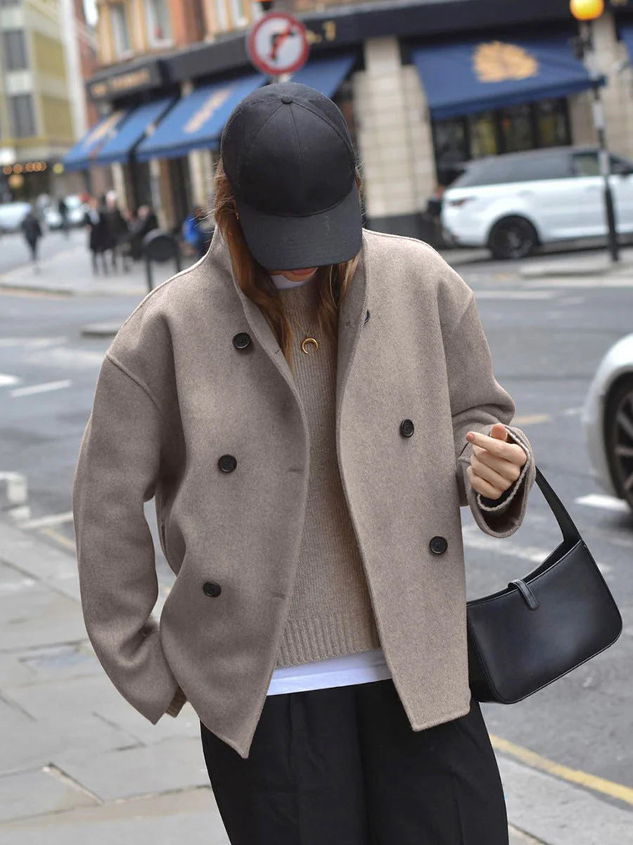 Veste en Laine Courte à Double Rangée de Boutons | Mélange de Laine | Élégante et Chaleureuse